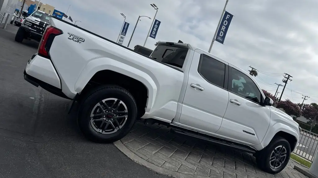 2024 Toyota Tacoma TRD Sport