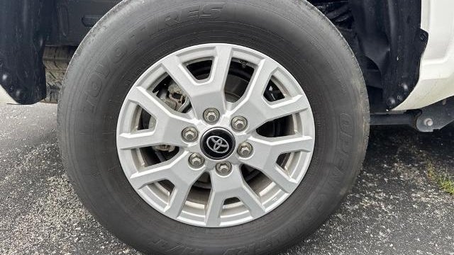2025 Toyota Tacoma SR5