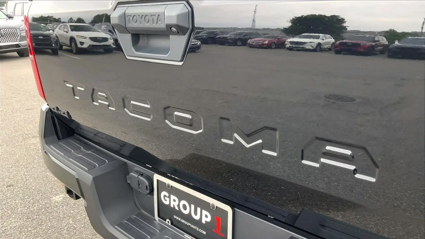 2025 Toyota Tacoma SR5