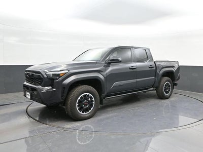 2024 Toyota Tacoma 4X4 TRD Off-Road 4DR Double Cab 5.0 FT SB 8A
