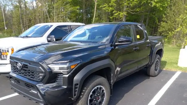 2024 Toyota Tacoma SR5