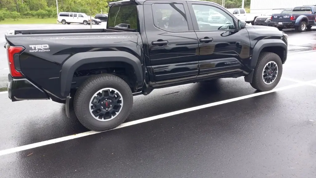 2024 Toyota Tacoma SR5