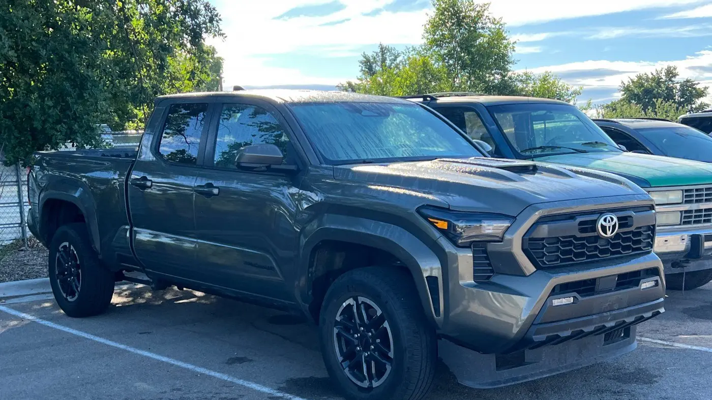 2025 Toyota Tacoma SR5