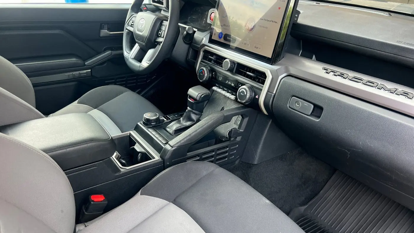 2025 Toyota Tacoma SR5