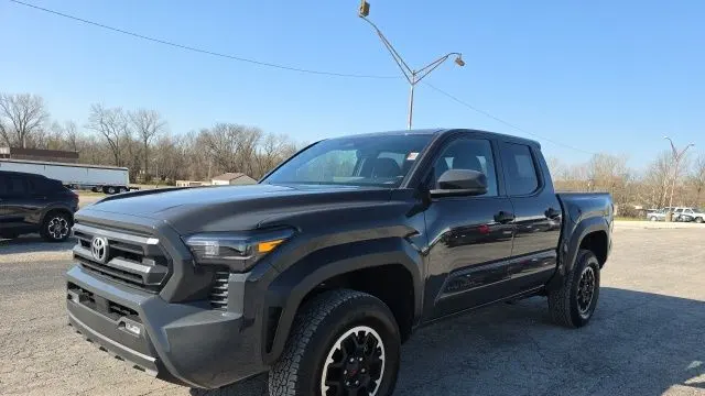 2025 Toyota Tacoma SR5