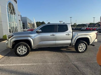 2024 Toyota Tacoma 4X4 SR5 4DR Double Cab 5.0 FT SB