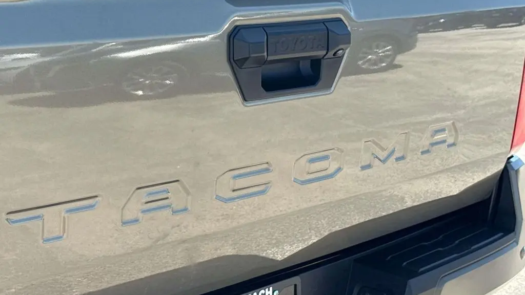 2024 Toyota Tacoma SR5