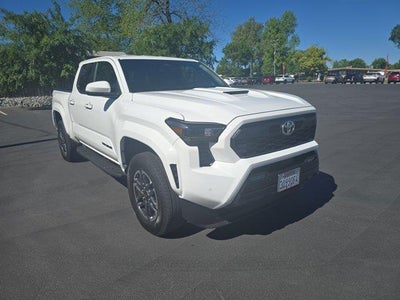 2025 Toyota Tacoma 4X4 SR5 4DR Double Cab 5.0 FT SB
