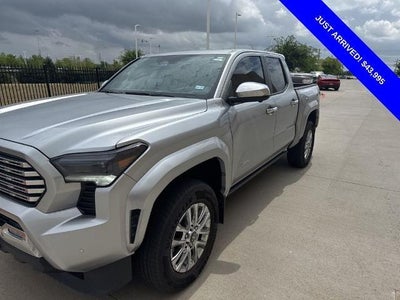 2025 Toyota Tacoma 4X4 SR5 4DR Double Cab 5.0 FT SB