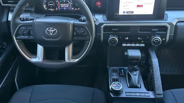 2025 Toyota Tacoma SR5