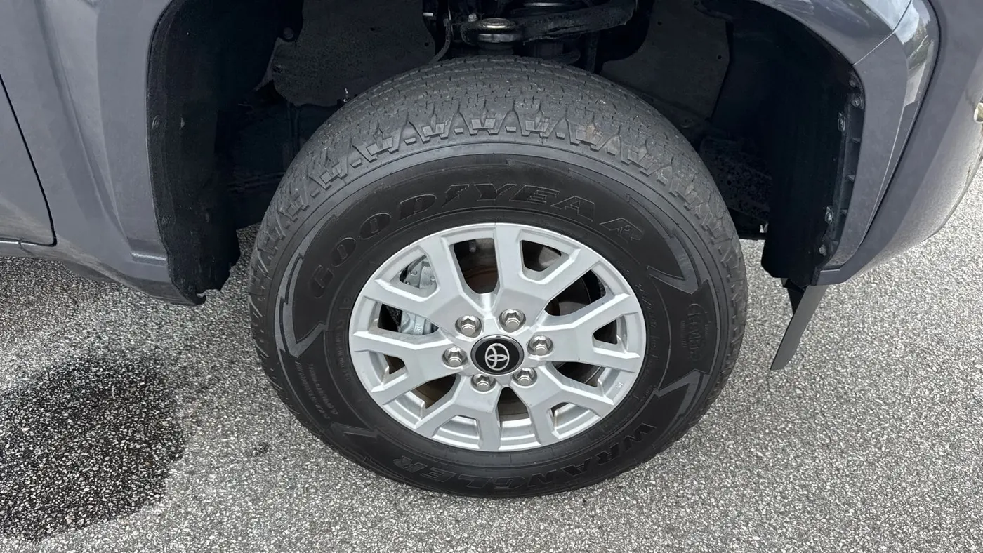 2024 Toyota Tacoma SR5