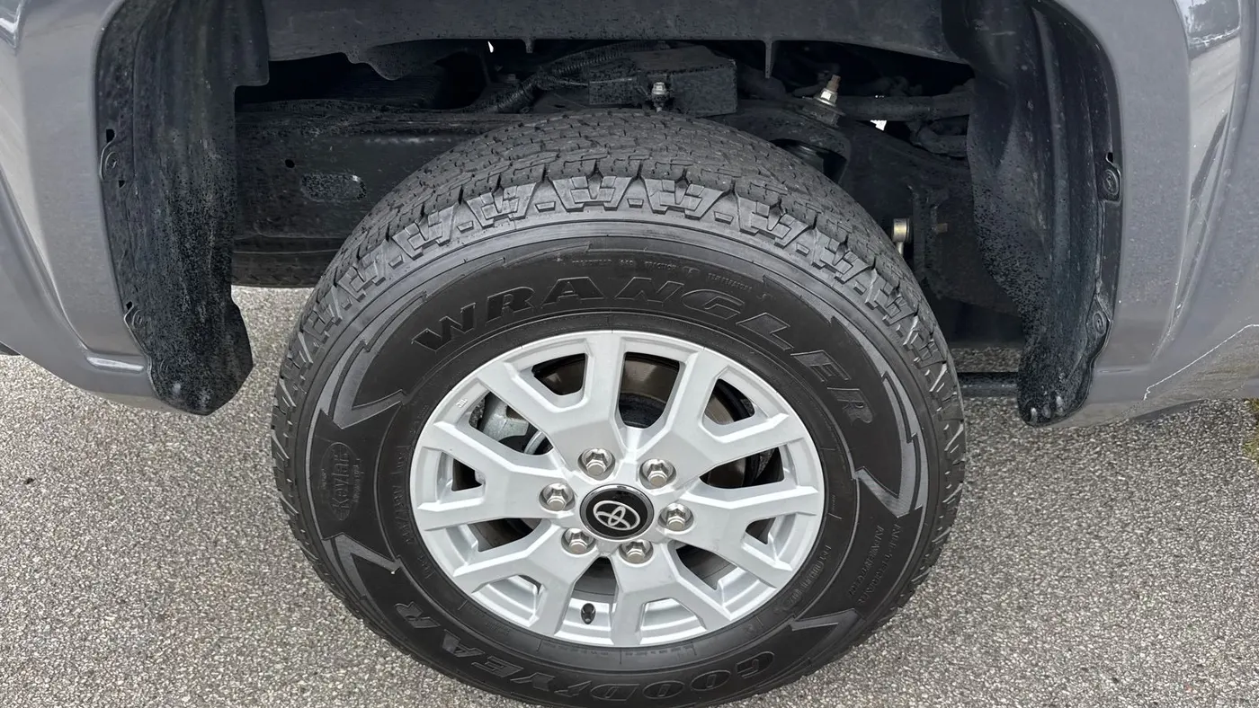 2024 Toyota Tacoma SR5