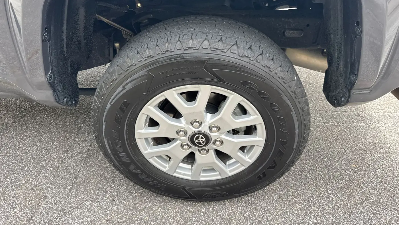 2024 Toyota Tacoma SR5