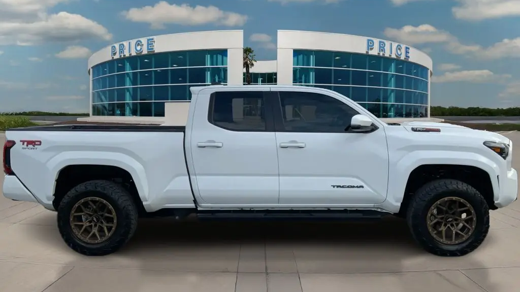 2024 Toyota Tacoma SR5
