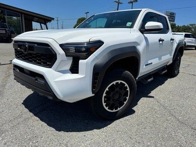 2024 Toyota Tacoma 4X4 SR5 4DR Double Cab 5.0 FT SB
