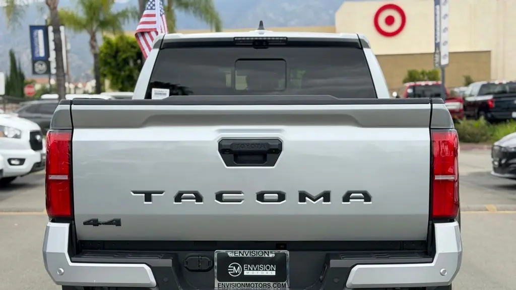 2024 Toyota Tacoma SR5