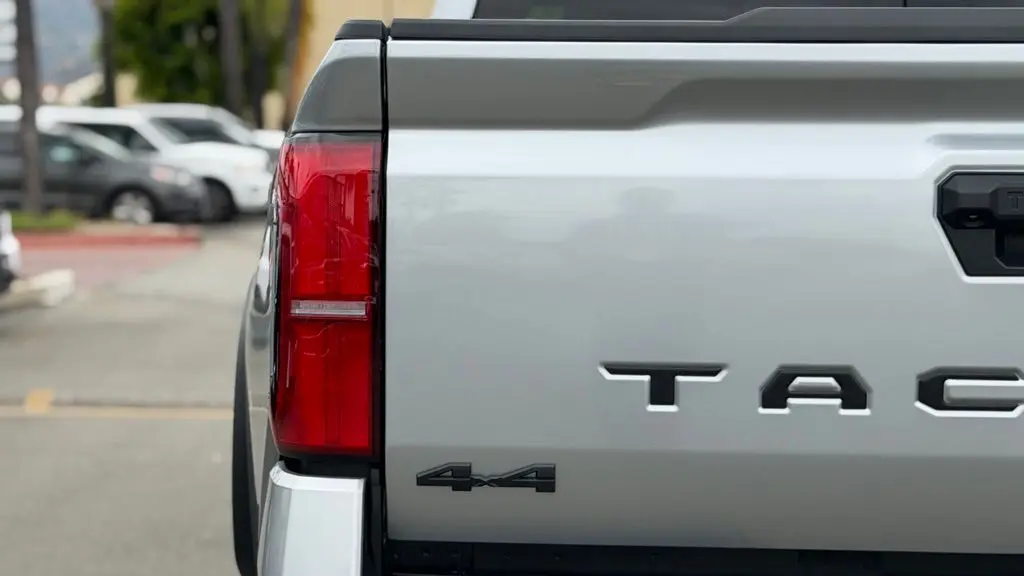 2024 Toyota Tacoma SR5