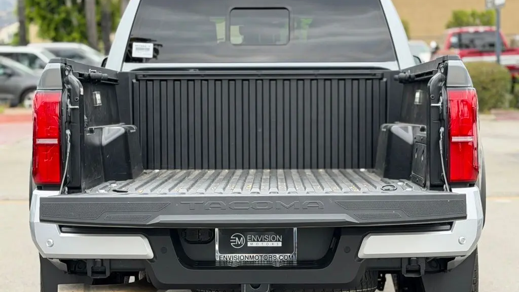 2024 Toyota Tacoma SR5