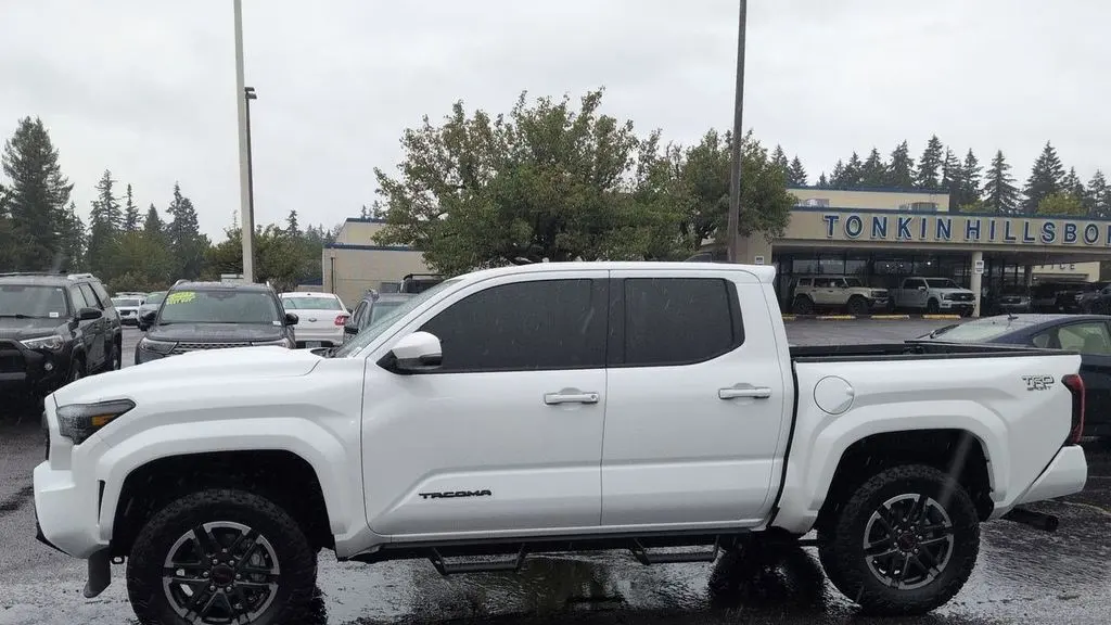 2024 Toyota Tacoma TRD Off-Road