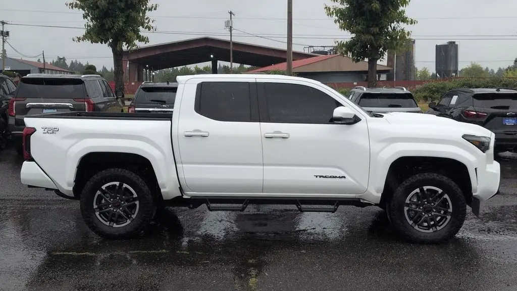 2024 Toyota Tacoma TRD Off-Road