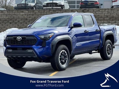 2024 Toyota Tacoma 4X4 SR5 4DR Double Cab 5.0 FT SB
