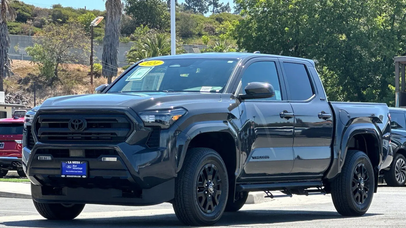 2024 Toyota Tacoma SR5