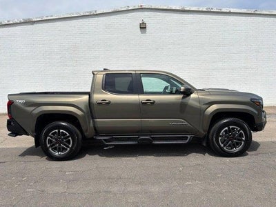 2024 Toyota Tacoma 4X4 TRD Off-Road 4DR Double Cab 5.0 FT SB 8A