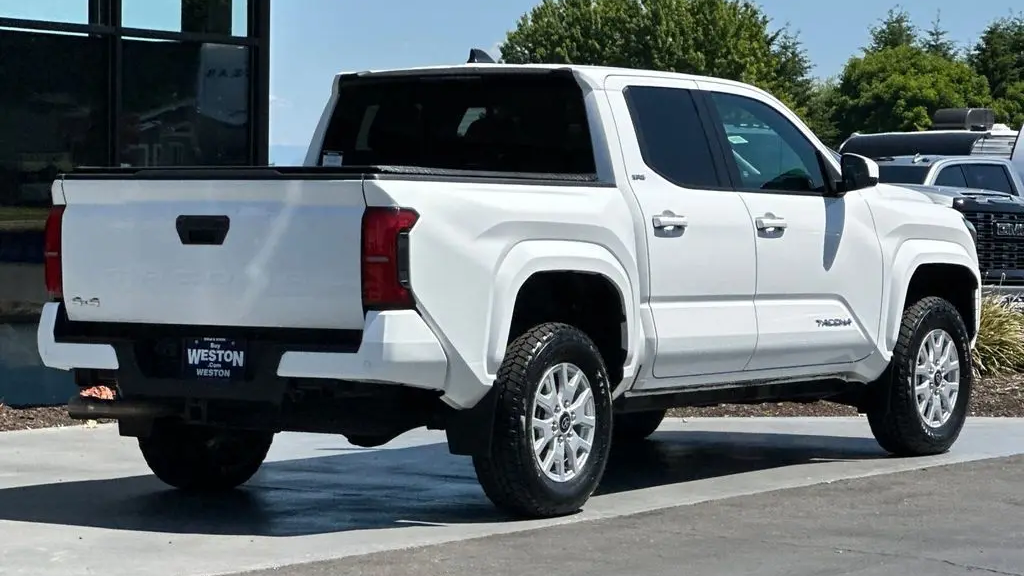 2024 Toyota Tacoma SR5