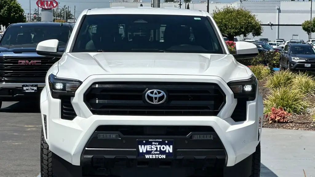 2024 Toyota Tacoma SR5
