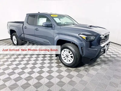 2025 Toyota Tacoma 4X4 SR5 4DR Double Cab 6.1 FT LB