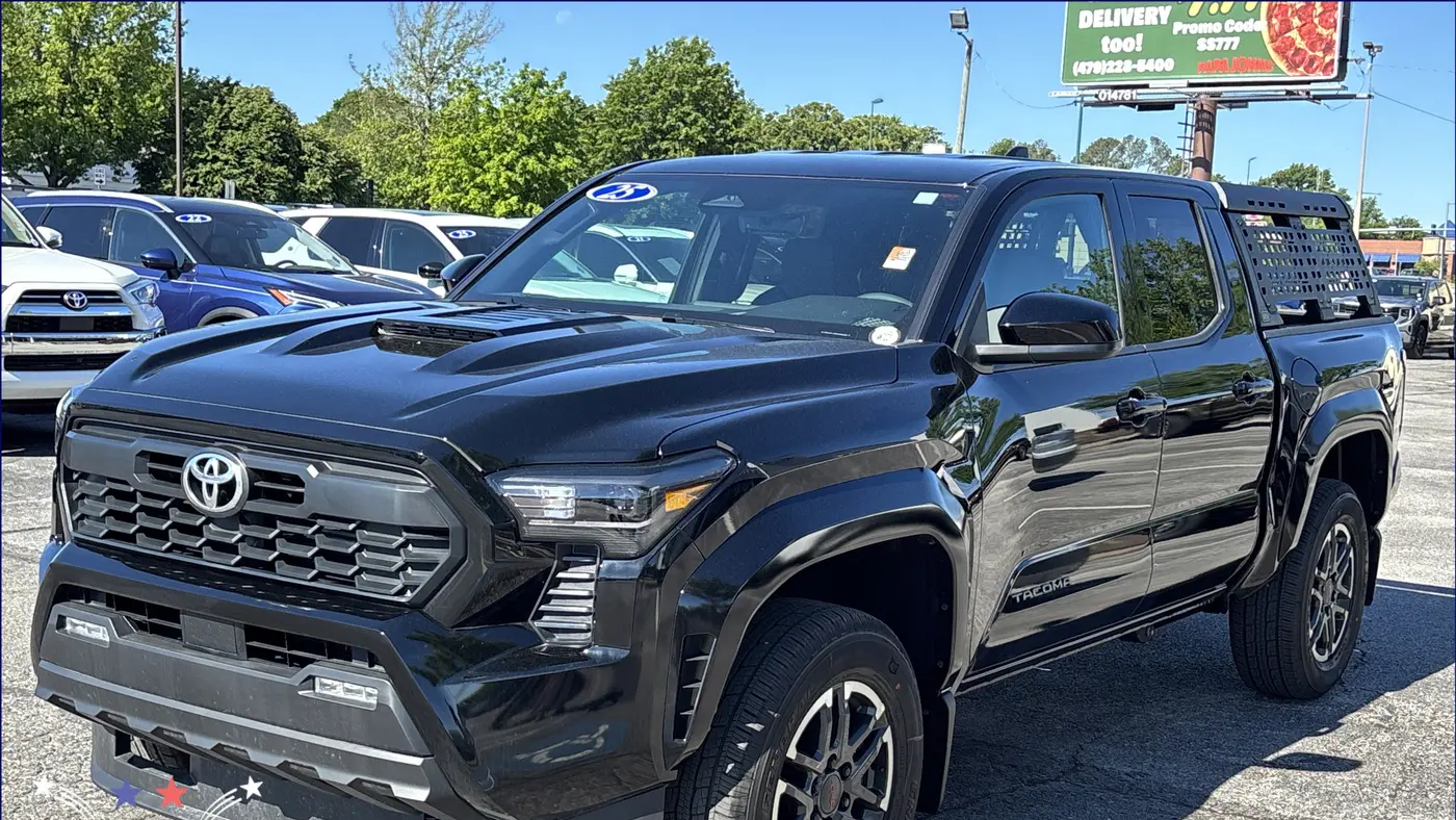 2025 Toyota Tacoma SR5