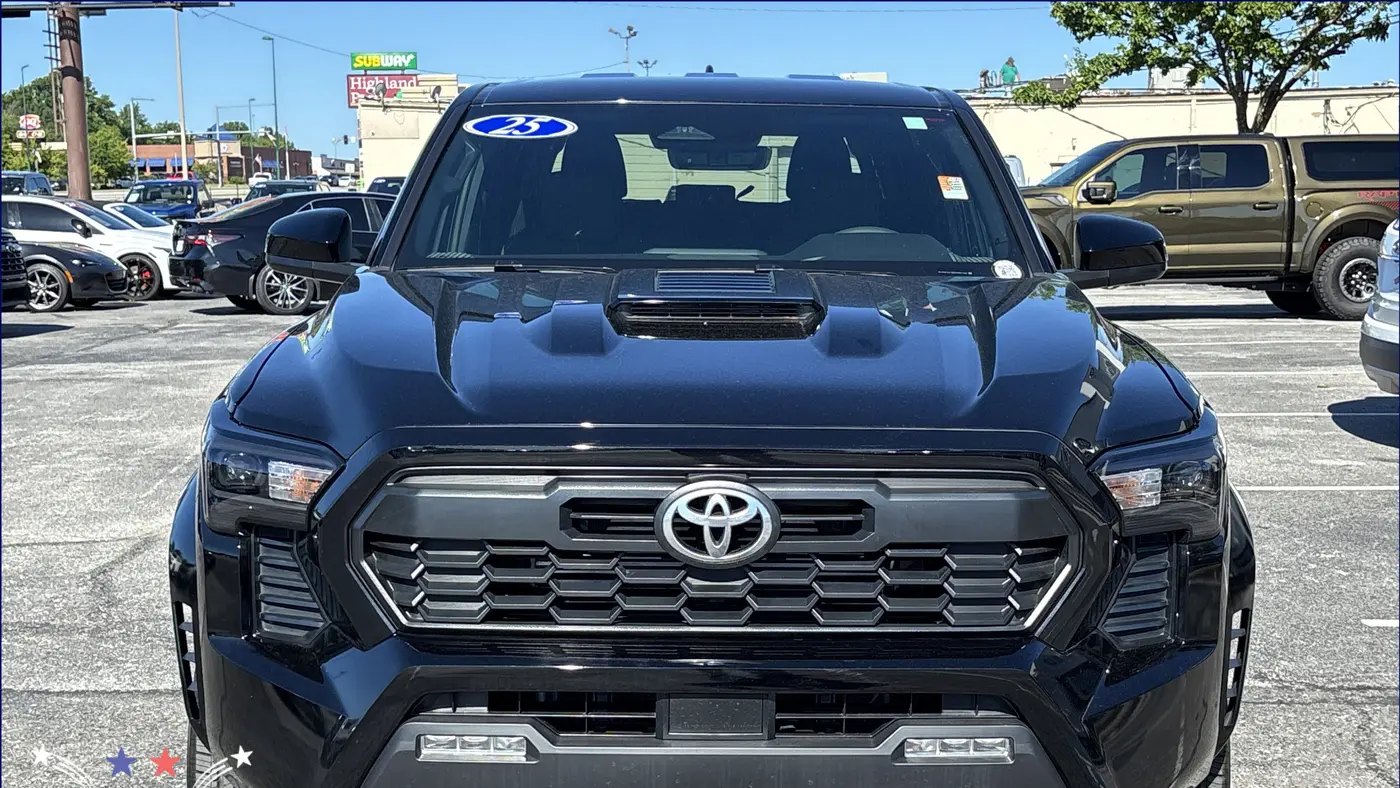 2025 Toyota Tacoma SR5