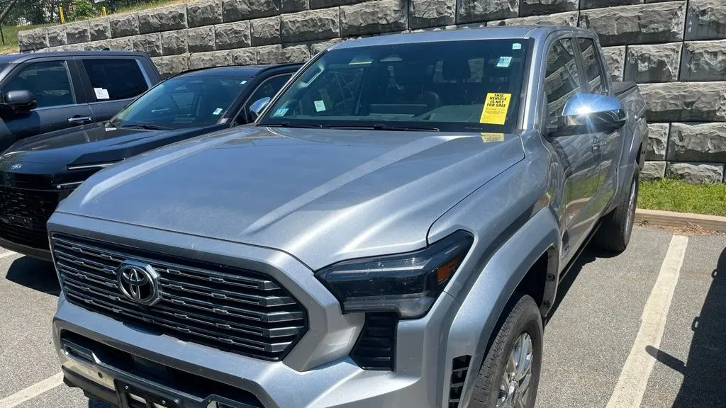 2024 Toyota Tacoma SR5