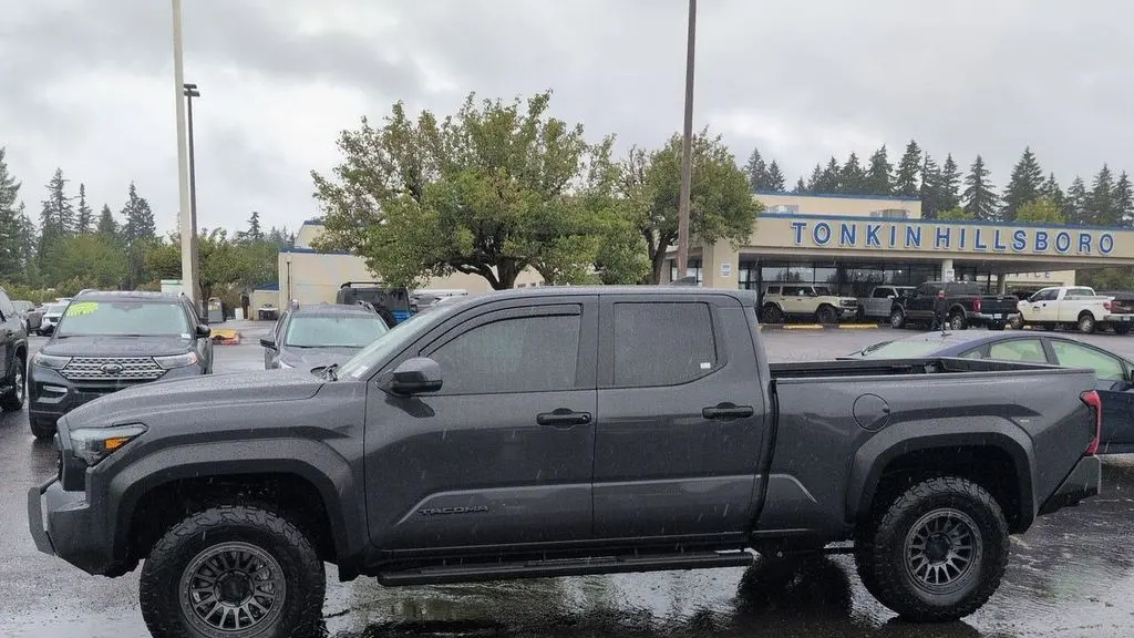 2024 Toyota Tacoma SR5