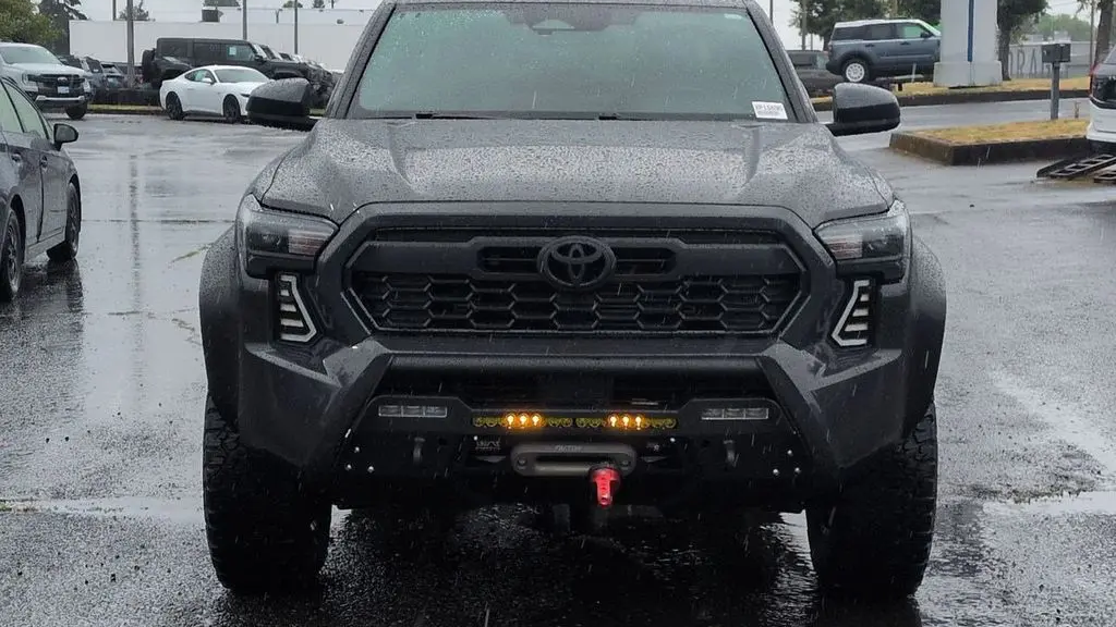 2024 Toyota Tacoma SR5