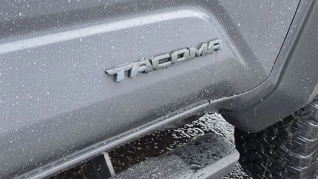 2024 Toyota Tacoma SR5