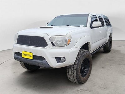 Photo of a 2015 Toyota Tacoma 4X4 V6 4DR Double Cab 5.0 FT SB 6M for sale