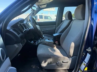 Photo of a 2015 Toyota Tacoma 4X4 V6 4DR Double Cab 6.1 FT SB 5A for sale