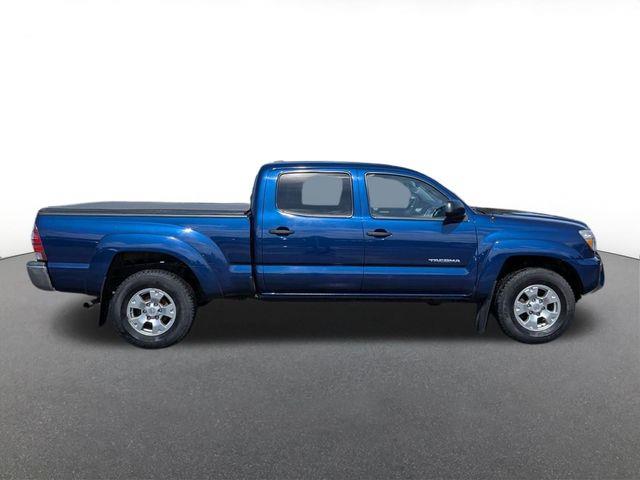 2015 Toyota Tacoma V6 — photo 1 of 12