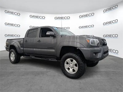 Photo of a 2015 Toyota Tacoma 4X4 V6 4DR Double Cab 6.1 FT SB 5A for sale