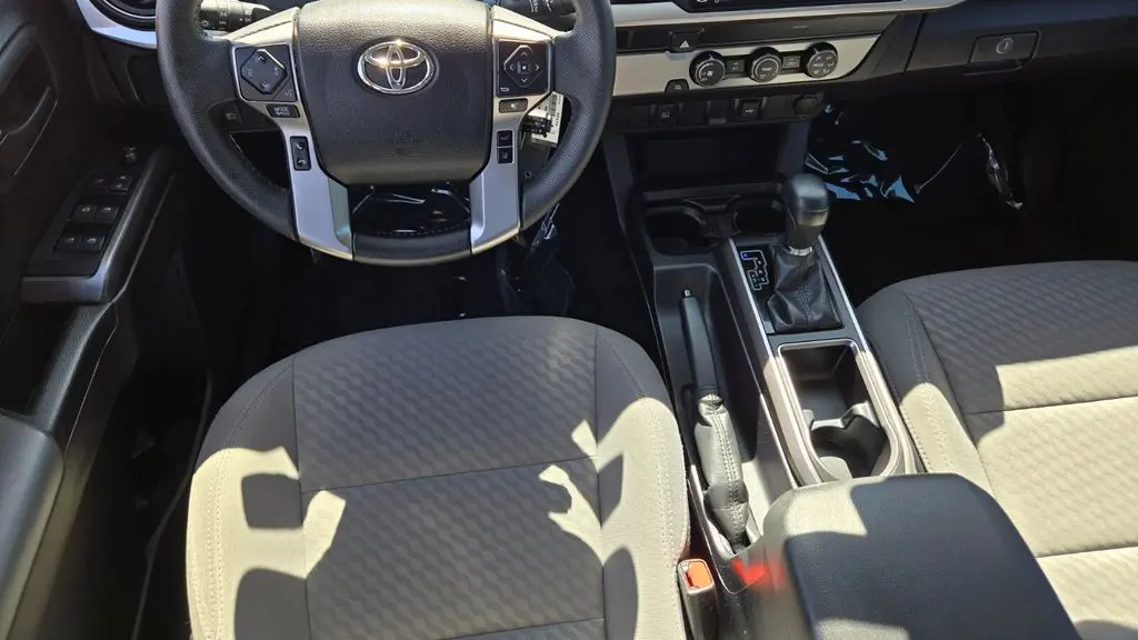 2022 Toyota Tacoma SR5
