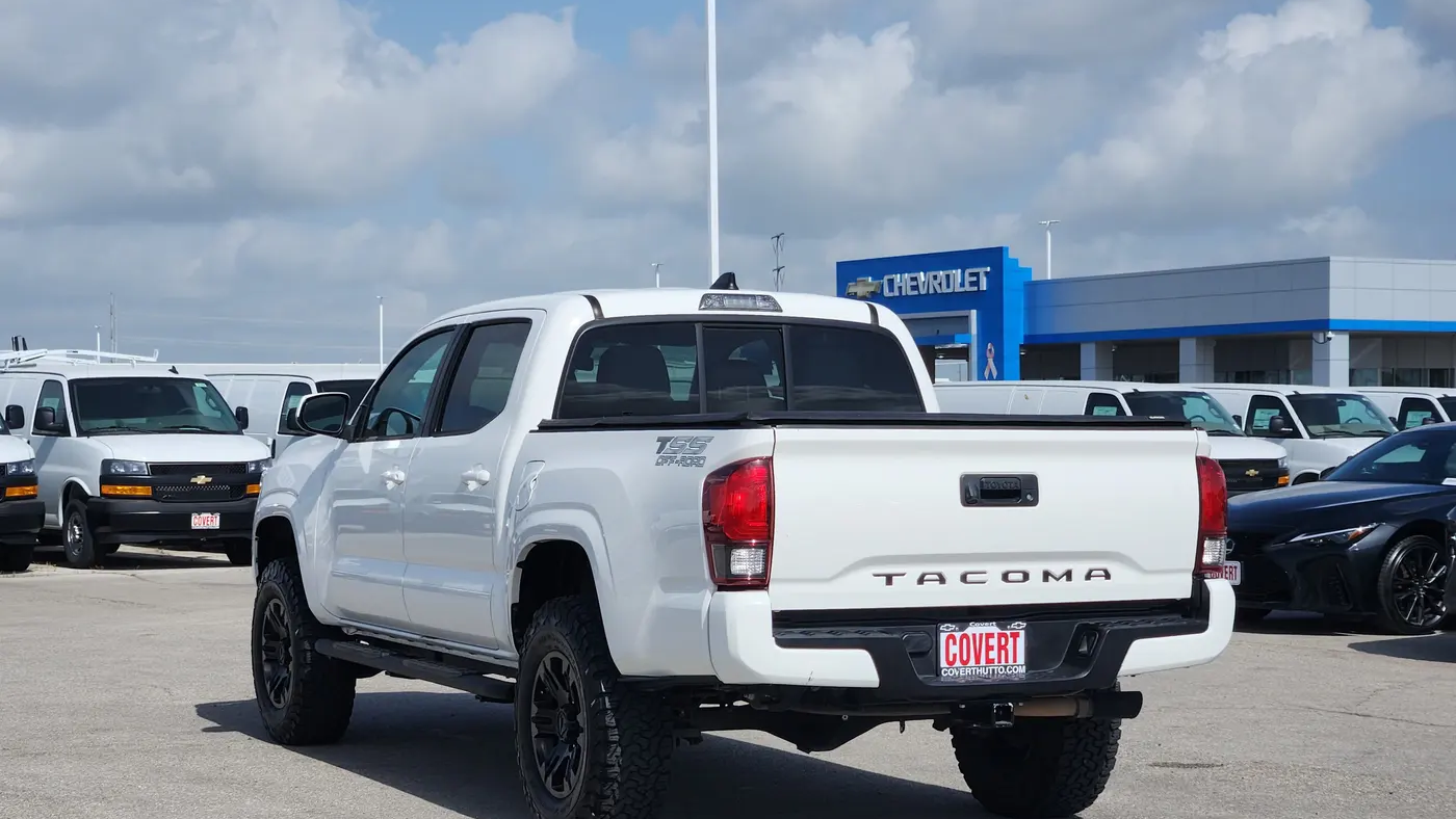 2022 Toyota Tacoma SR