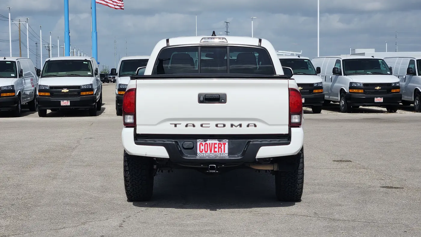 2022 Toyota Tacoma SR