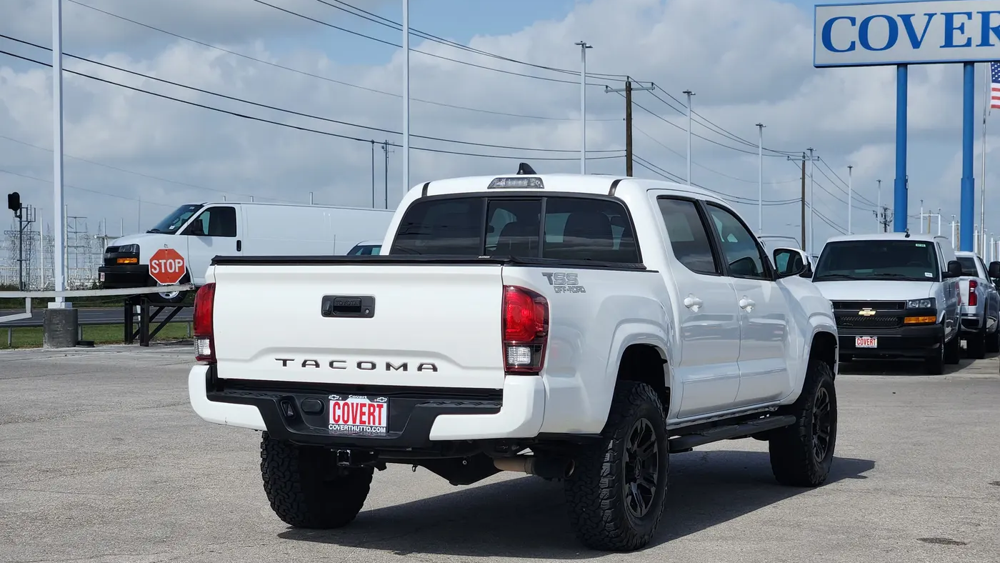 2022 Toyota Tacoma SR