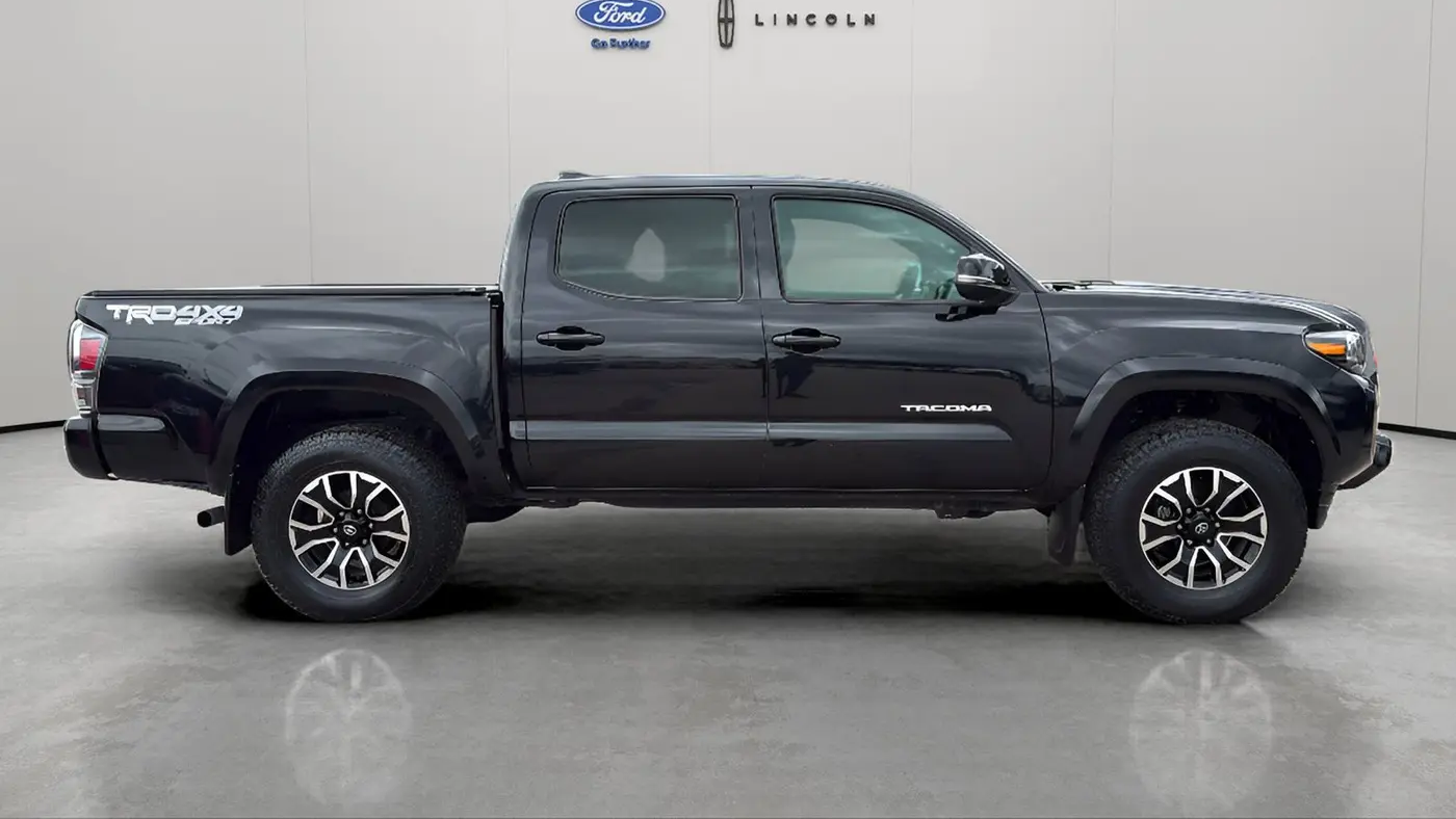 2022 Toyota Tacoma TRD Sport