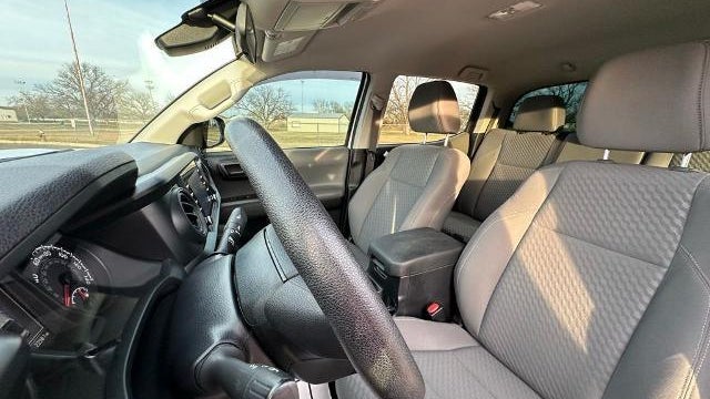 2023 Toyota Tacoma SR V6