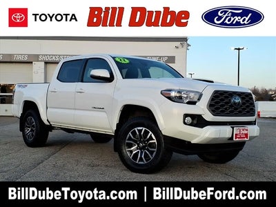 2022 Toyota Tacoma 4X4 SR5 V6 4DR Double Cab 5.0 FT SB