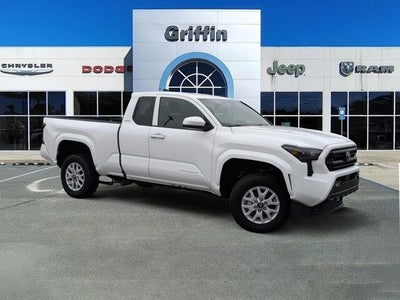 2024 Toyota Tacoma 4X2 SR5 2DR Xtracab 6.1 FT LB