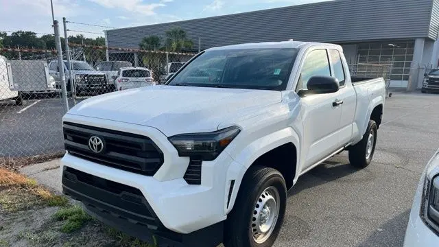 2025 Toyota Tacoma SR