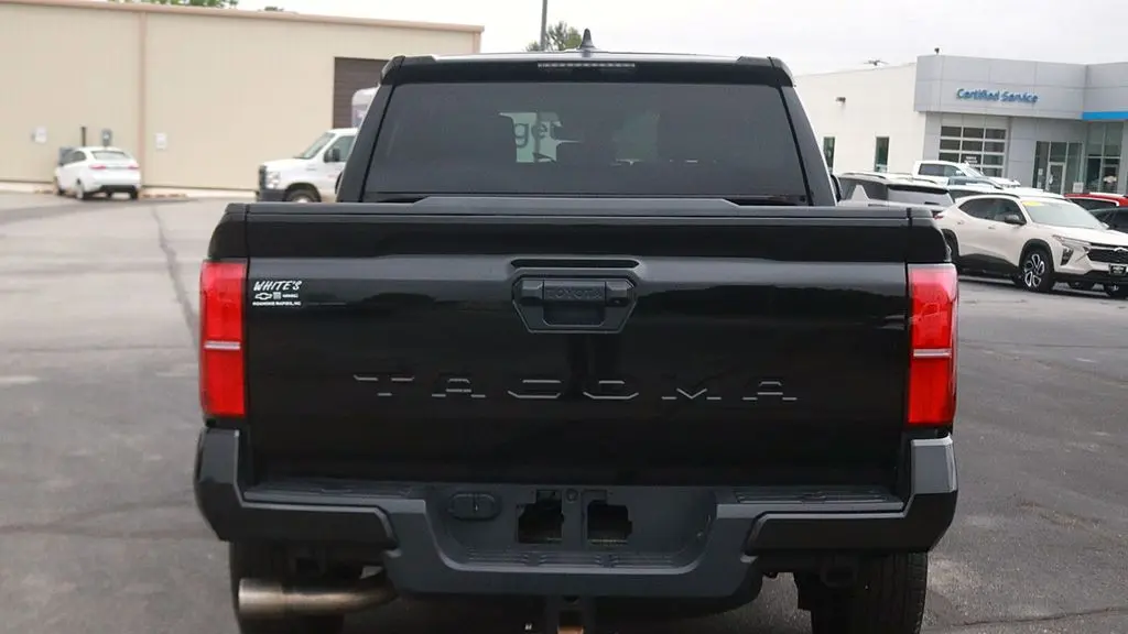 2025 Toyota Tacoma SR5